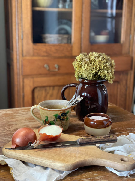 Small Brown vintage Crockery pot